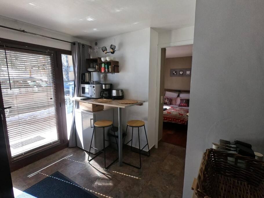 Petit Studio Cosy Saint-Pierre-dels-Forcats Esterno foto